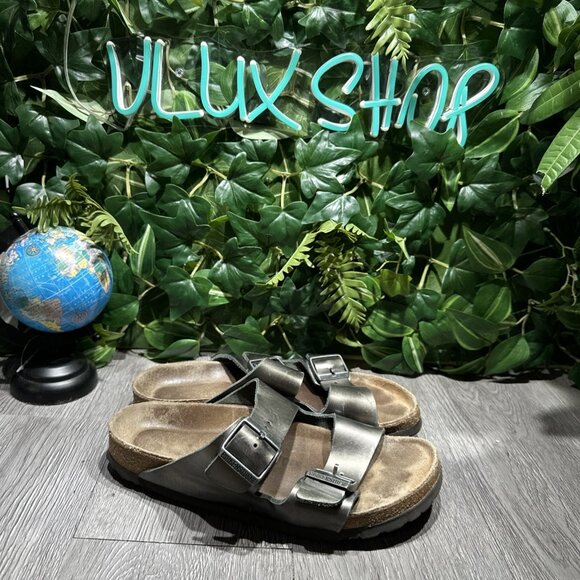 Birkenstock Arizona Soft Bed Leather Metallic Green Women Sandals Size 40 US 9 - Picture 1 of 6